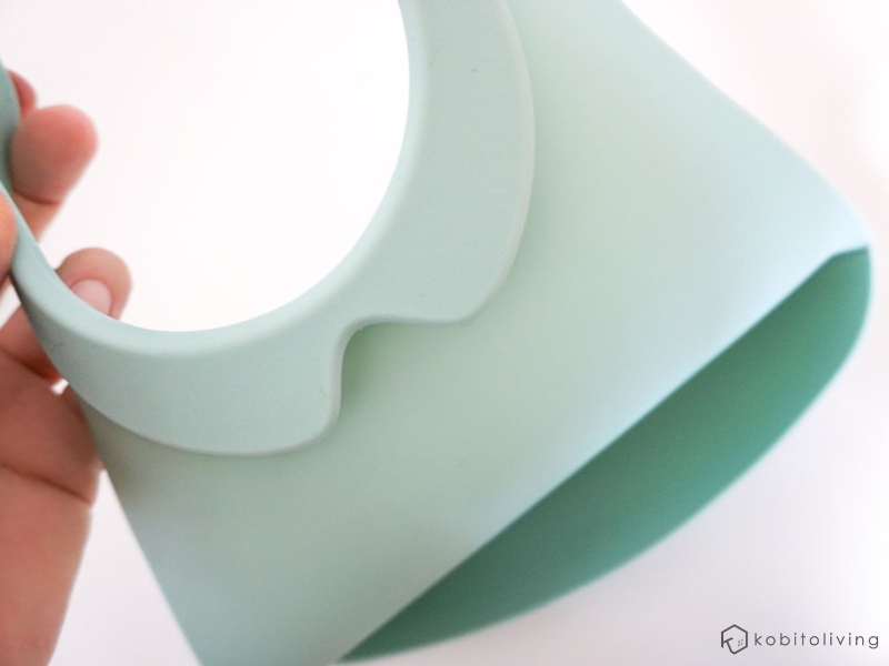 ストッケ ビブのいいポイントは襟の立ち上がり